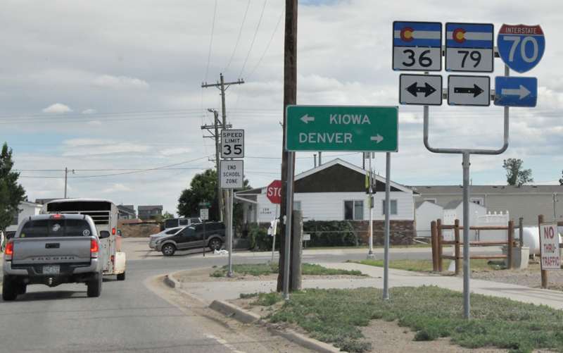 The road sign city name photo game Page 247