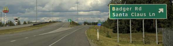 NB exit from Richardson Highway to Santa Claus Lane