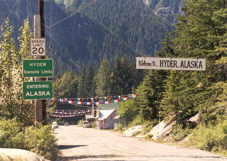 thenunguarded border crossing at the isolated ghost town Hyder in the